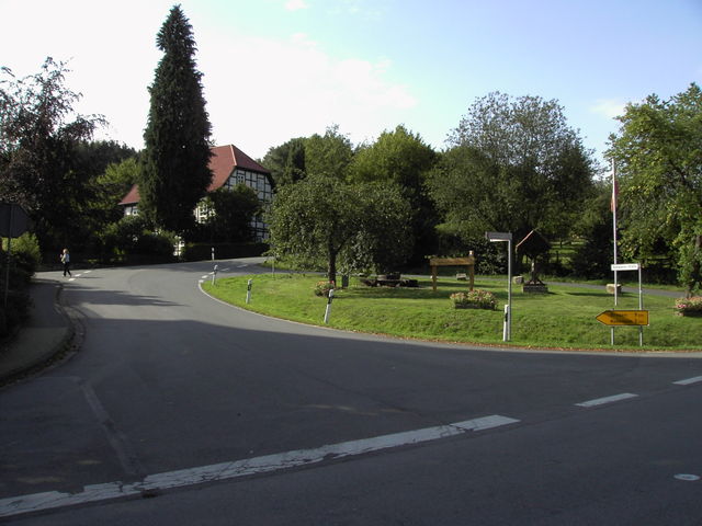 Abzweig in Hillentrup
