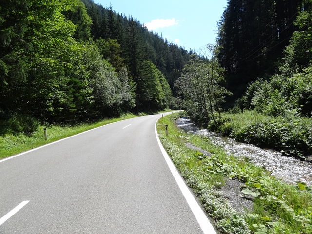 Anfahrt von Wegscheid: einrollen entlang dem Aschbach
