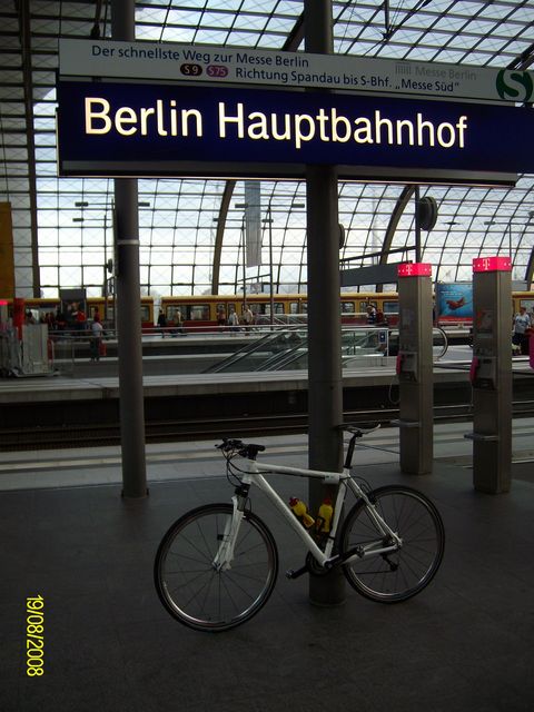 Berlin Hbf mit Rad