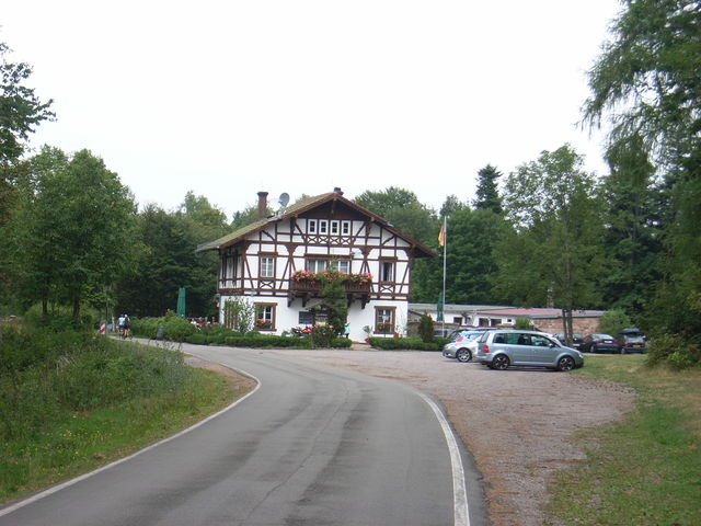 Das (bewirtschaftete) Forsthaus Taubensuhl.
