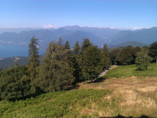 130802_Pradecolo_Blick auf Lago Maggiore und Waliser Alpen