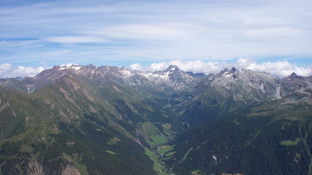 Binntal mit Schinerewyssi und Ofenhorn (3235m)