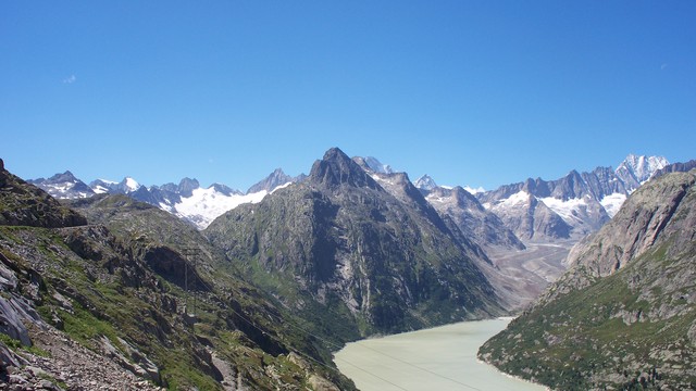 Gletscherwelt der Berner Alpen