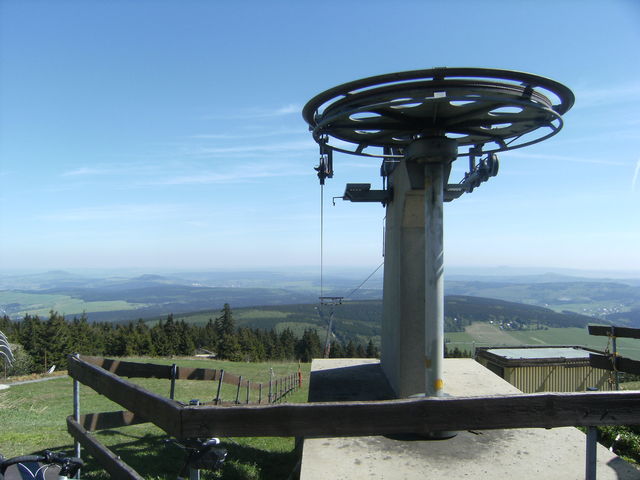 Blick vom Fichtelberg nach Osten.