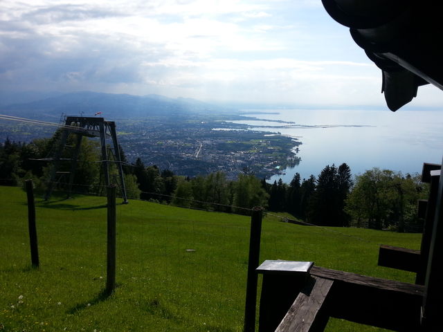Blick vom Berggasthaus oberhalb der Pfänderbahn am 28.05.2014. 2. Auffahrt hintereinander. Vom Friedhof in Lochau genau 6,95 km.