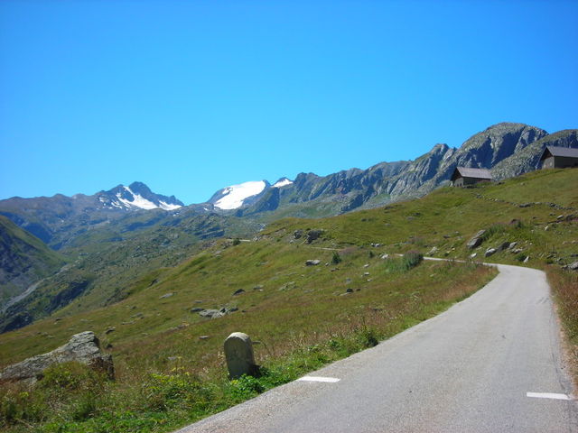 Col de la Croix de Fer: Auf der Ostrampe kurz vor der Passhöhe.