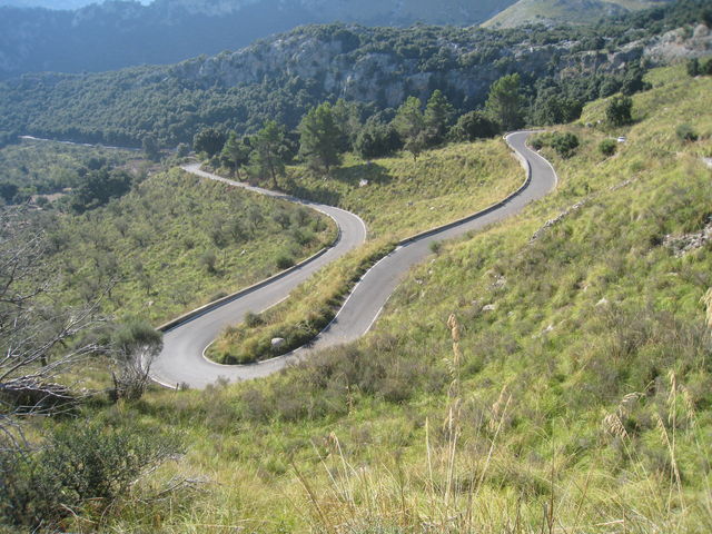 Die Serpentinen zum Col del Reis.
