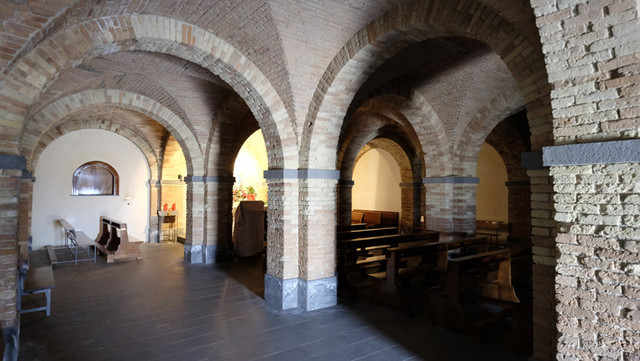 Im Inneren des Santuario della Madonna di Dinnammare.