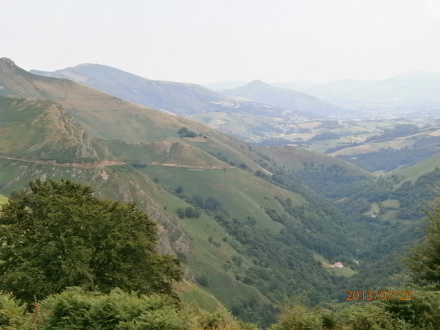 P7210512.Pyrenäen Tour 2013 Aussicht vom Col d`Ispeguy