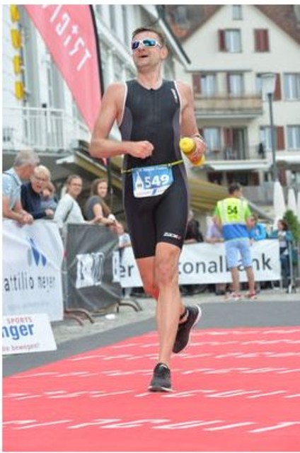 Nils Zug Triathlon Zytturm Run2 17Jun2018.