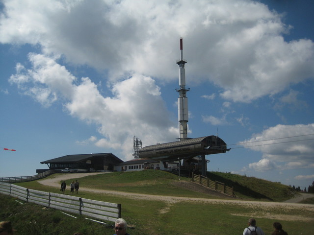 Ski-Station am Gipfel des Petit Montrond.