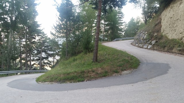 Steile Kehre am Sonnenberg